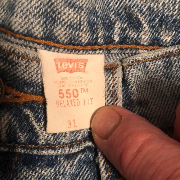 Vintage 550 Levi’s (1994 & 2001) red tag Jean Shorts (lot of 2) | waist 31 - Picture 15 of 17